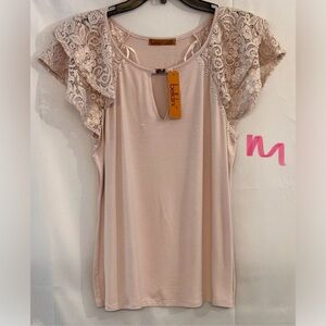 Bellini Lace-Trim Keyhole Tank in Blush